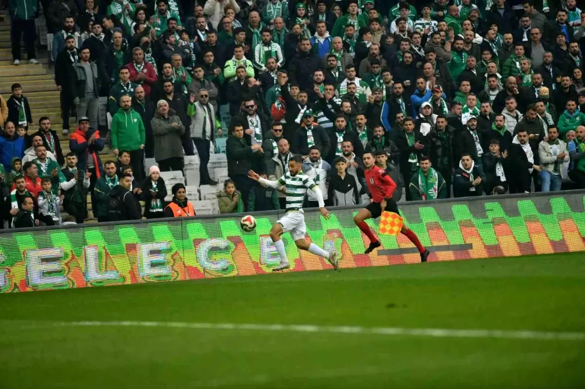 Bursaspor sahasında Aliağa FK ile golsüz berabere kaldı