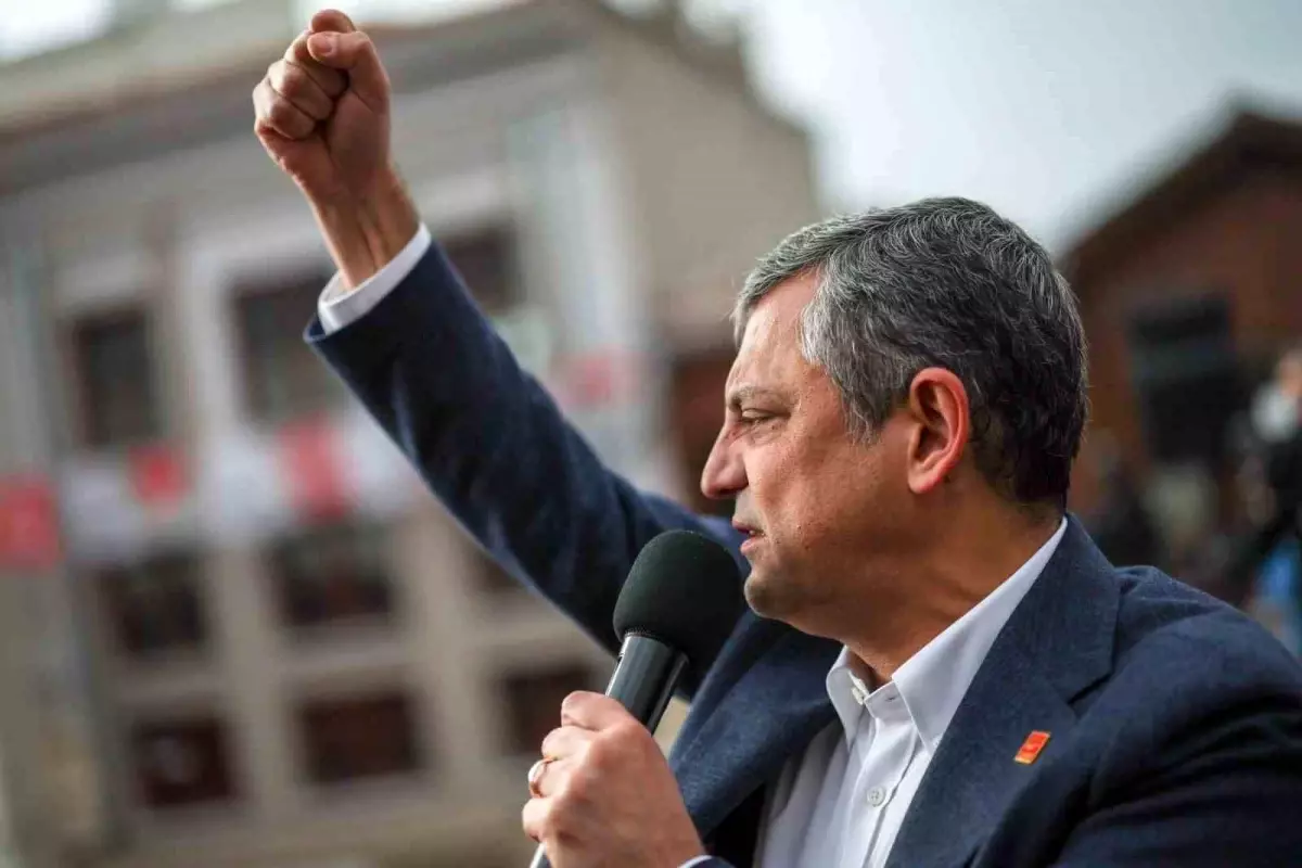 CHP lideri Özel: 'Bu darbeciler de günü gelince Edirne'den kaçmak isterlerse Meriç'ten Dedeağaç'a size emanet'