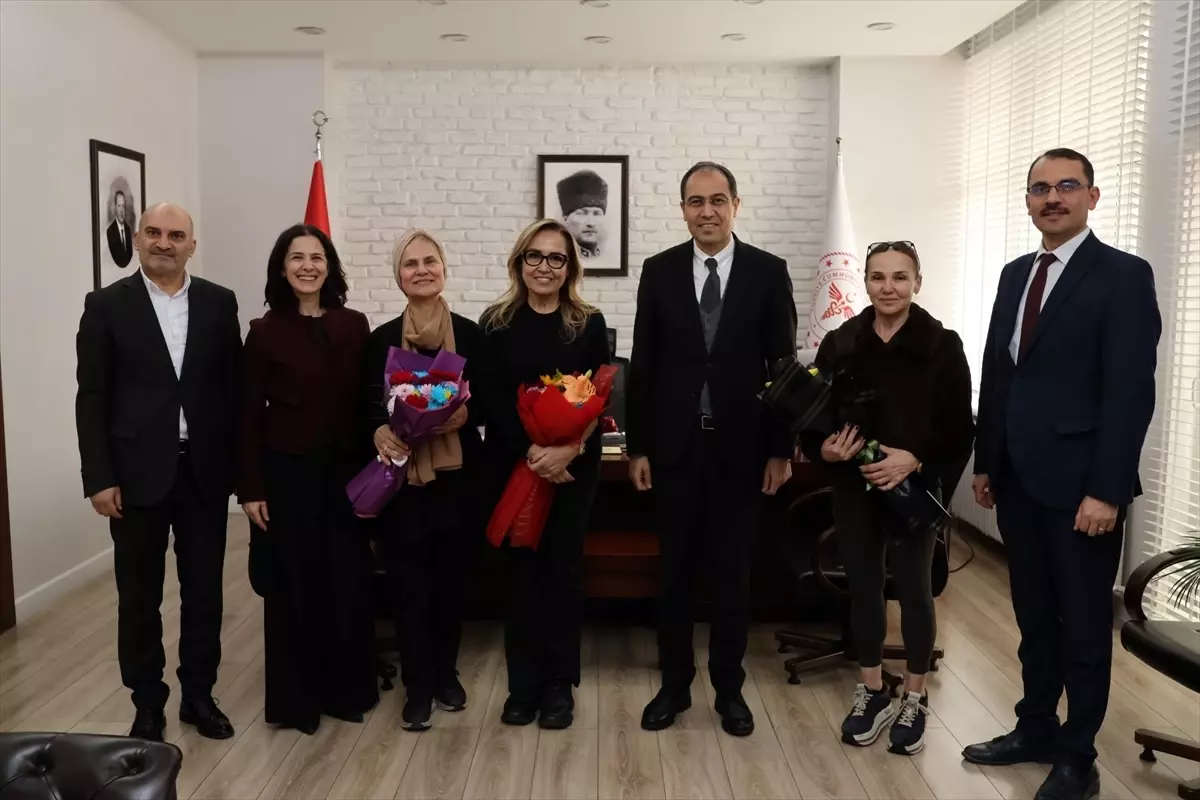 Hayırsever Tacir ailesinden İl Sağlık Müdürü Erşan'a ziyaret