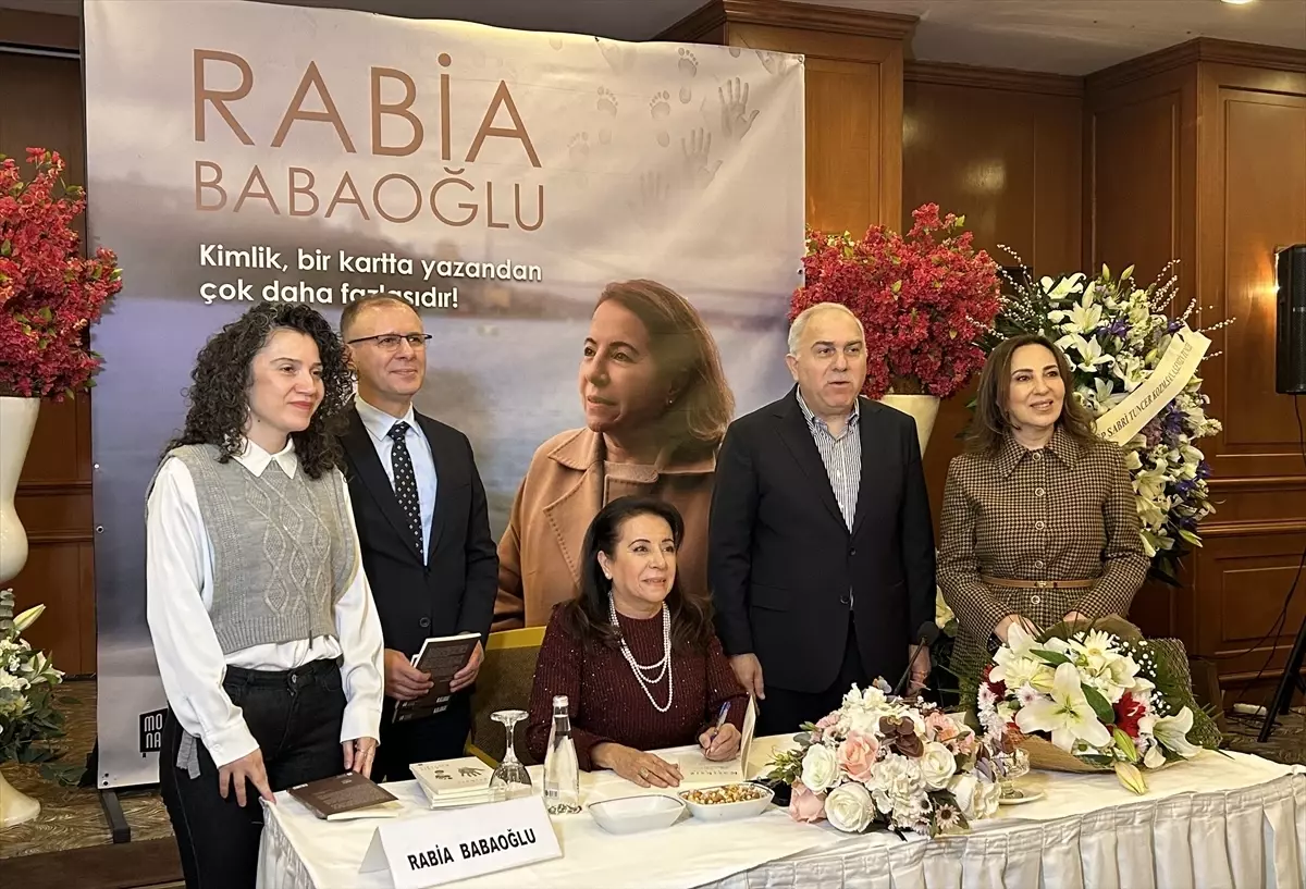 İstanbul İl Nüfus ve Vatandaşlık Müdürü Babaoğlu, şahit olduğu hikayeleri 'Katıksız' kitabında derledi Açıklaması