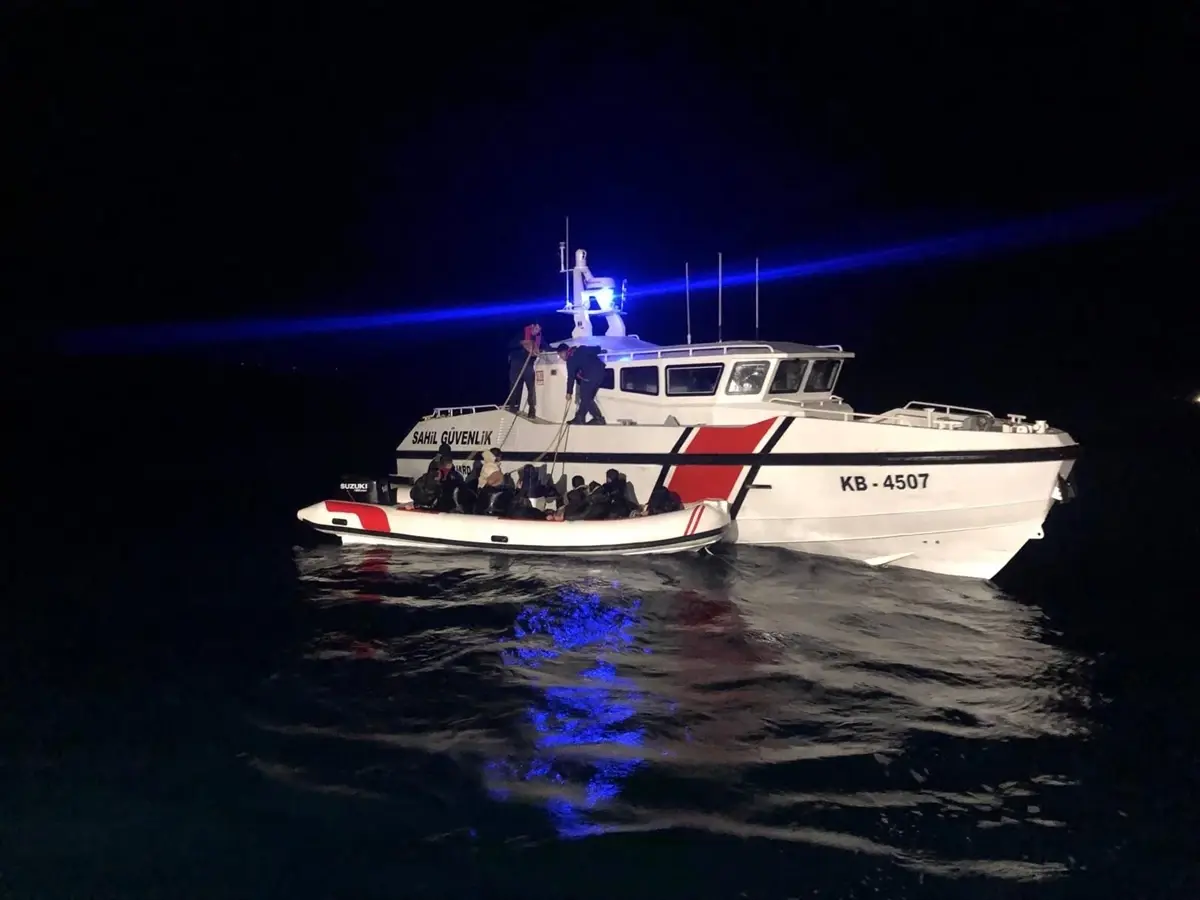 İzmir'de 99 düzensiz göçmen yakalandı
