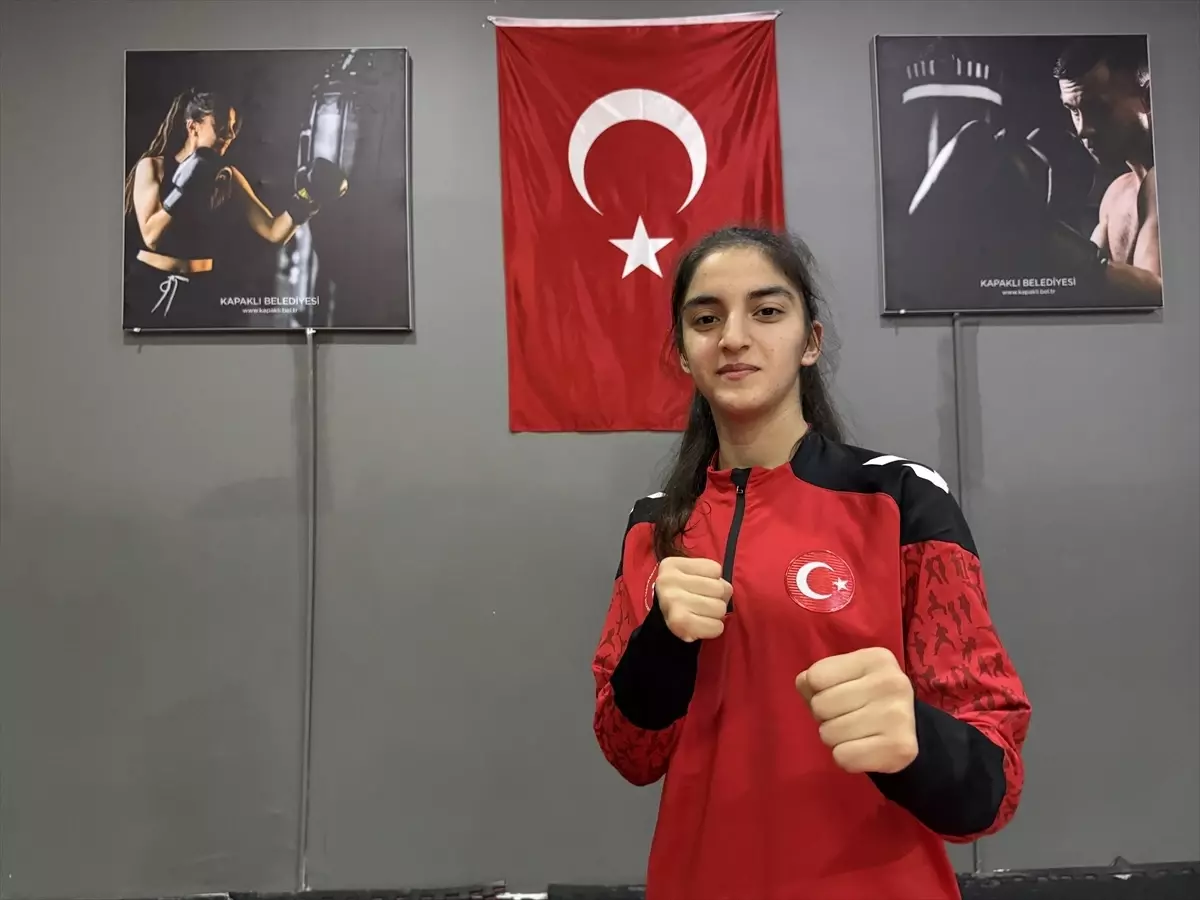 Milli tekvandocu 13 yaşındaki Berfin'in hedefi dünya şampiyonluğu