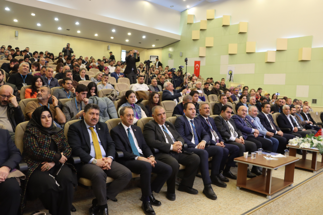 Ortadoğu uzmanı gazeteci Nevzat Çiçek'ten uyarı: Bölgeyi bilmeden haber yapılamaz