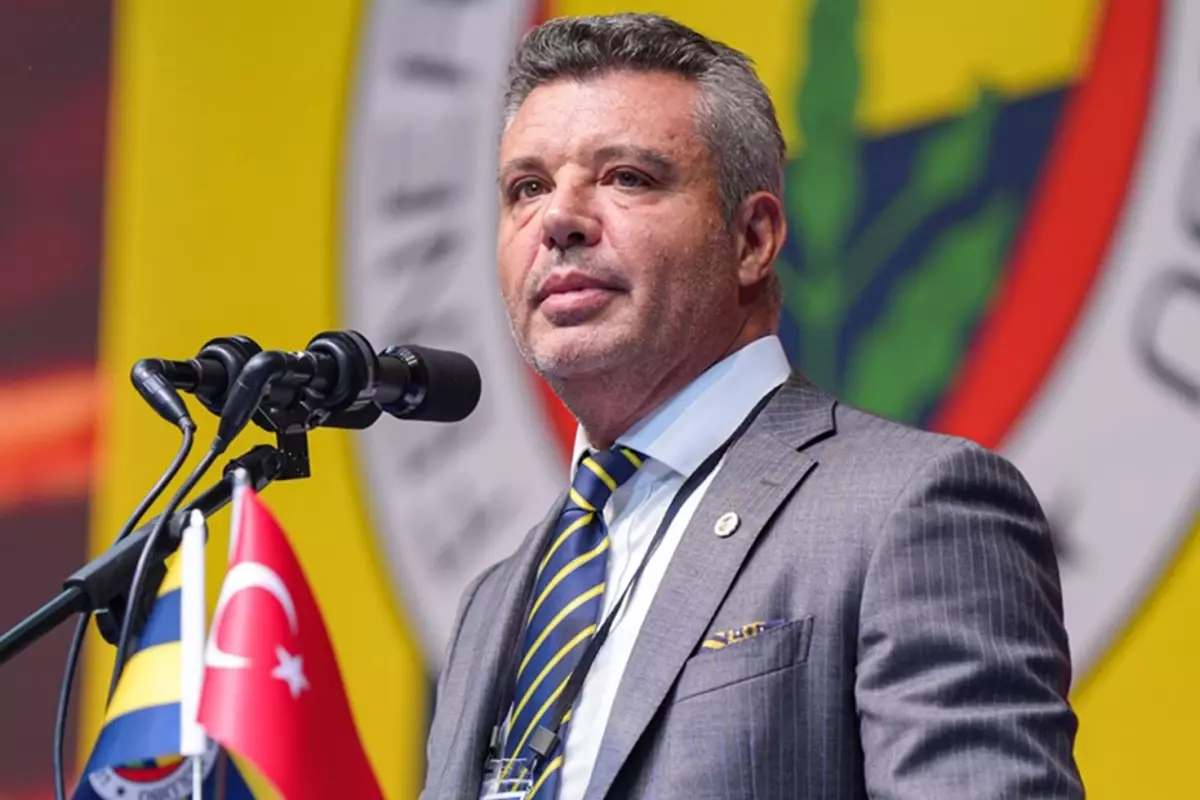 Serbest kalan Sadettin Saran soluğu Fenerbahçe'nin maçında aldı