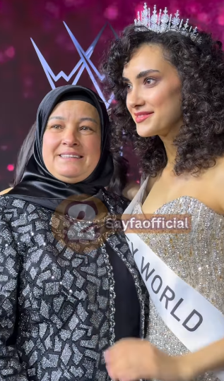 Sıla Saraydemir became queen! The first congratulations came from her mother, the resemblance surprised.