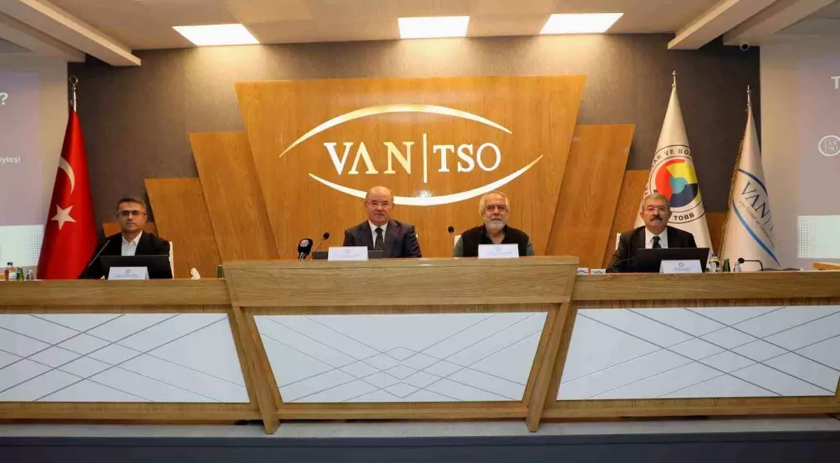 Türkiye'de barışın toplumsal, siyasal ve ekonomik boyutları masaya yatırıldı