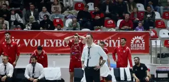 Voleybol: SMS Grup Efeler Ligi