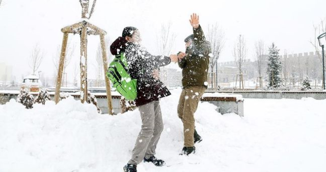 22 Aralık yarın okullar tatil mi, Pazartesi okul var mı? 22 Aralık'ta hangi illerde okullar tatil?
