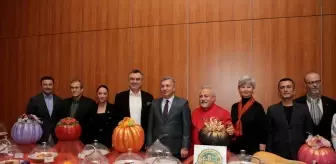 Antalya'da coğrafi işaret başvurusu yapılan Döşemealtı kabağı tanıtıldı