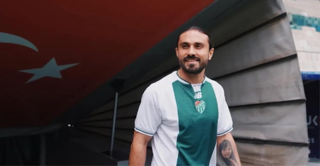 Bursaspor, Halil Akbunar ile anlaşma sağlandı