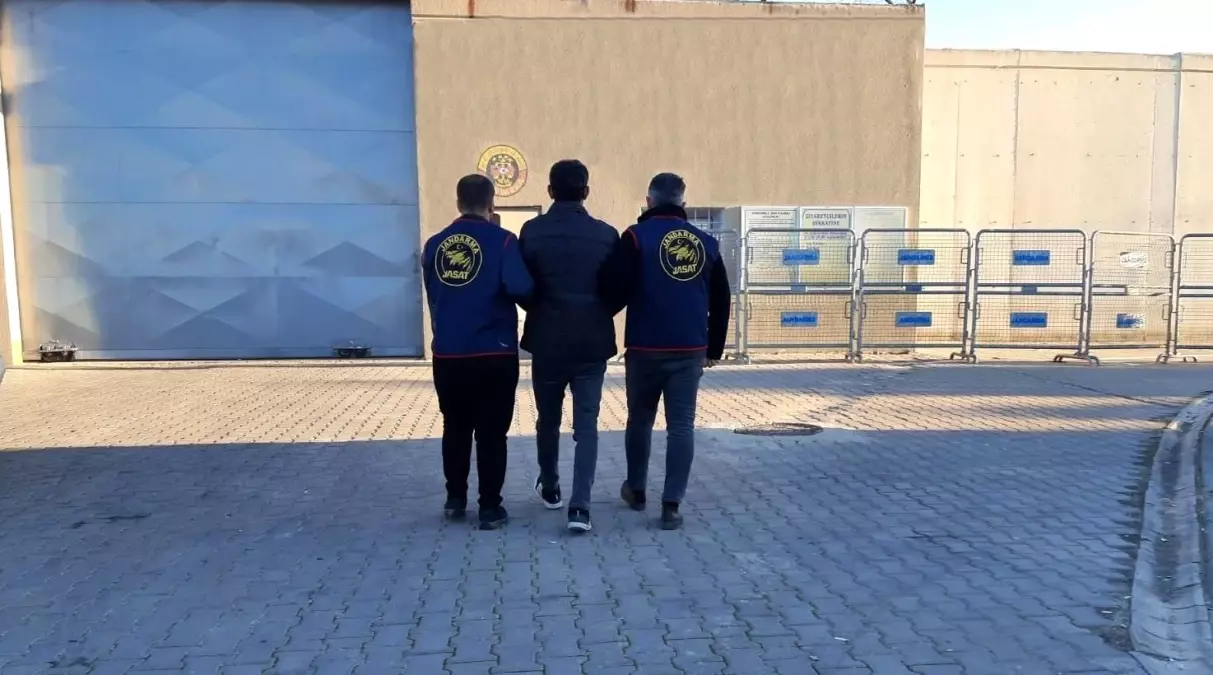Dolandırıcılık suçundan kesinleşmiş 12 yıl cezayla aranan şahıs yakalandı
