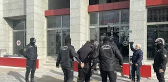 Erzurum'da bir kişinin öldüğü bıçaklı kavgayla ilgili 3 zanlı tutuklandı