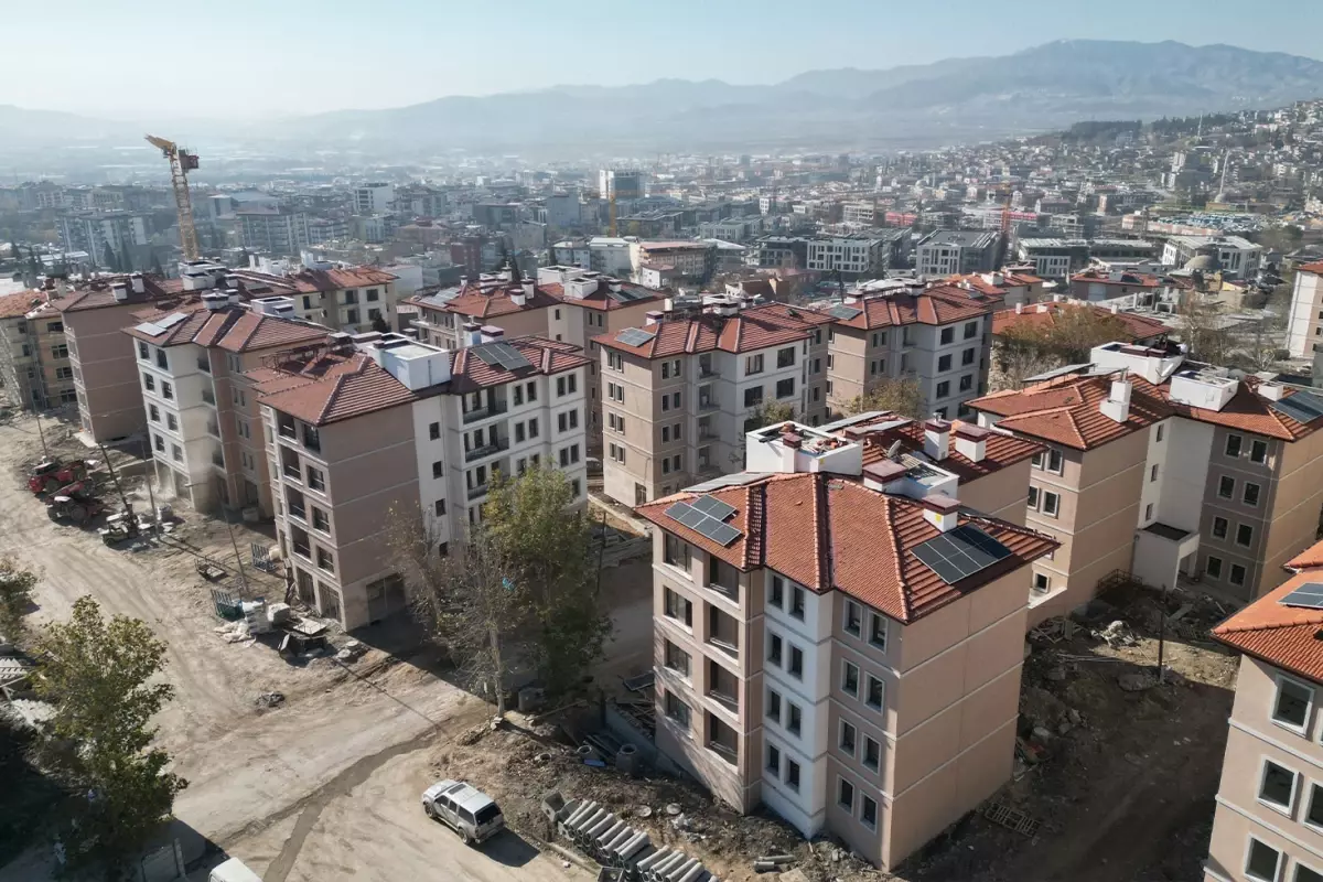 Eski mahalleler yerinde dönüşümle ayağa kalkıyor: Örnek daireler ortaya çıktı