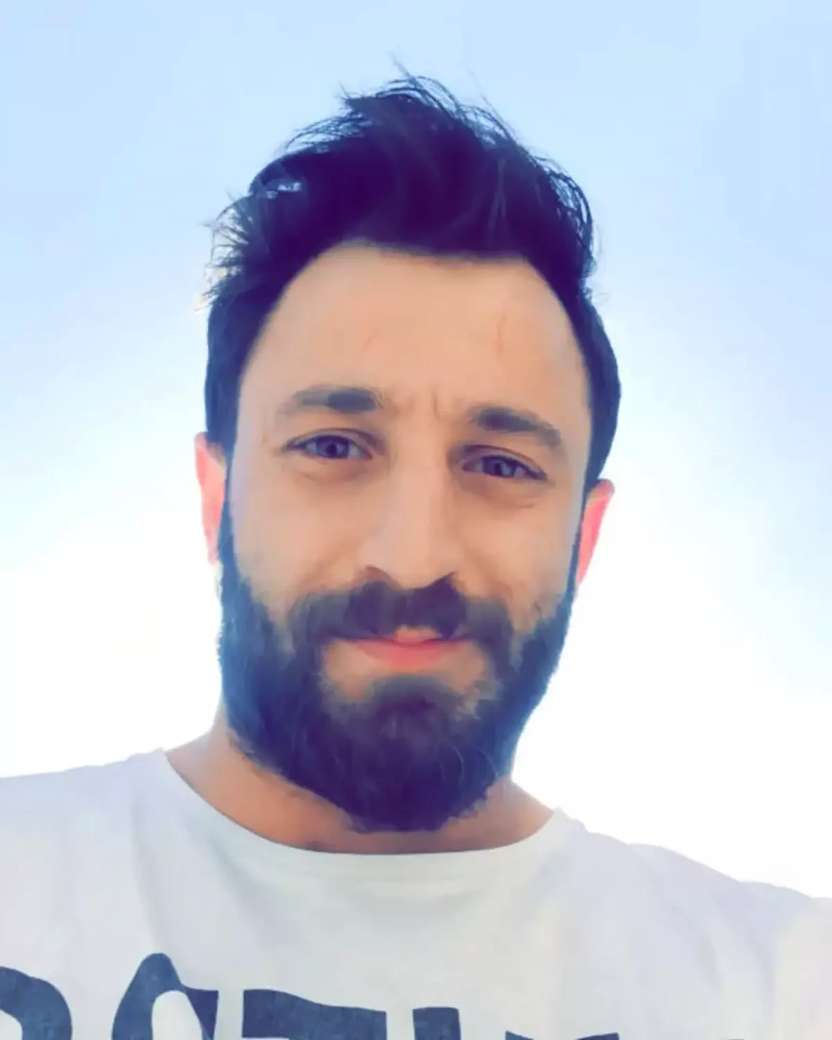 Evinde bıçaklanan Muzaffer, yaşam savaşını kaybetti