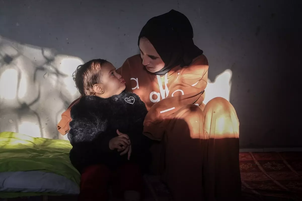 İsrail saldırıları Gazze'de kadınları annelikten, küçükleri çocukluktan mahrum etti