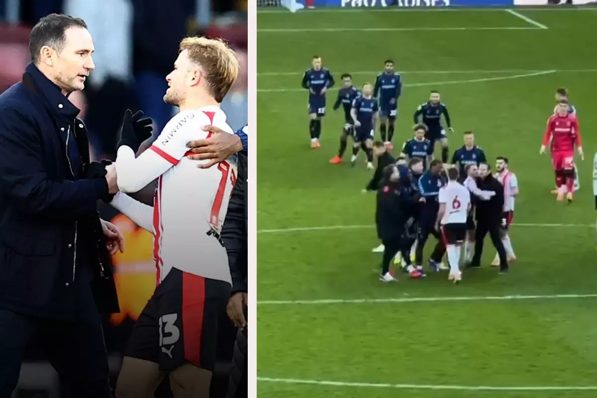 Rakip takım oyuncuları, ünlü teknik adam Lampard'ı saha içinde kovaladı