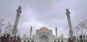 Rusya'da mimarisiyle öne çıkan 'Müslümanların Gururu' Camisi ziyaretçilerin ilgi odağı
