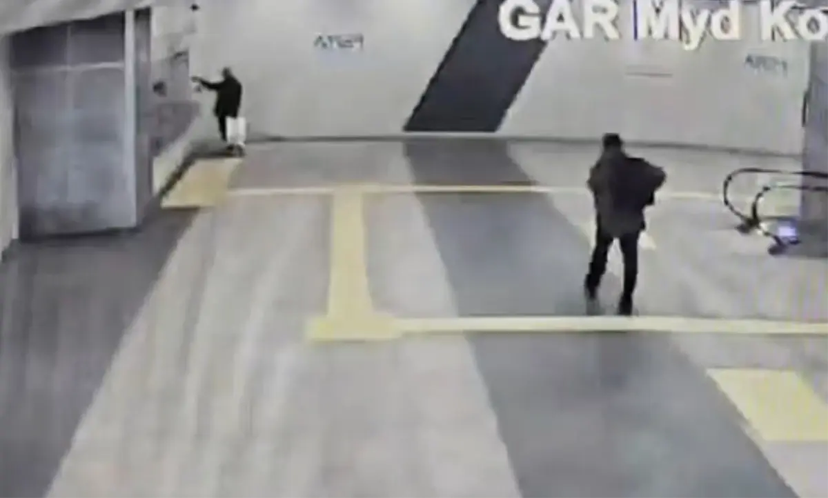 ABB: Gar İstasyonu'nda bir kişinin yangın alarmını devreye aldığı tespit edilmiştir