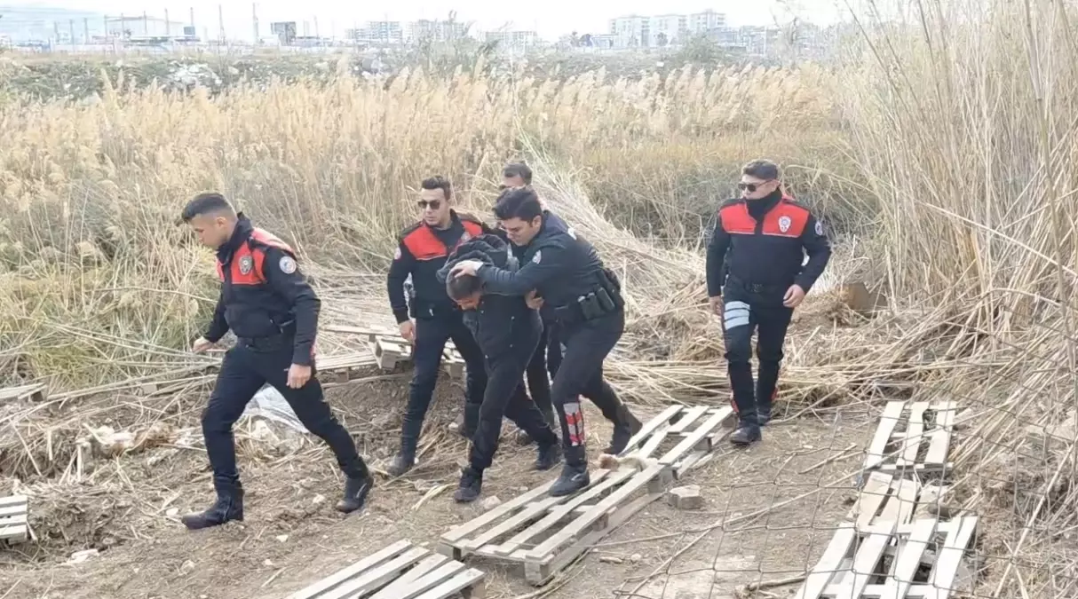 Hırsızlık ve Kamu Malına Zarar Verme Suçlarından Aranan Şahıs Termal Dronla Yakalandı