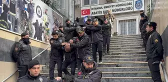 Bakırköy'de bir kişinin aracında öldürülmesine ilişkin yakalanan 12 zanlı adliyede