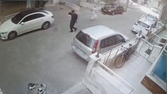 اعتدى على زوجته التي كانت في مرحلة الطلاق، واتهم ChatGPT