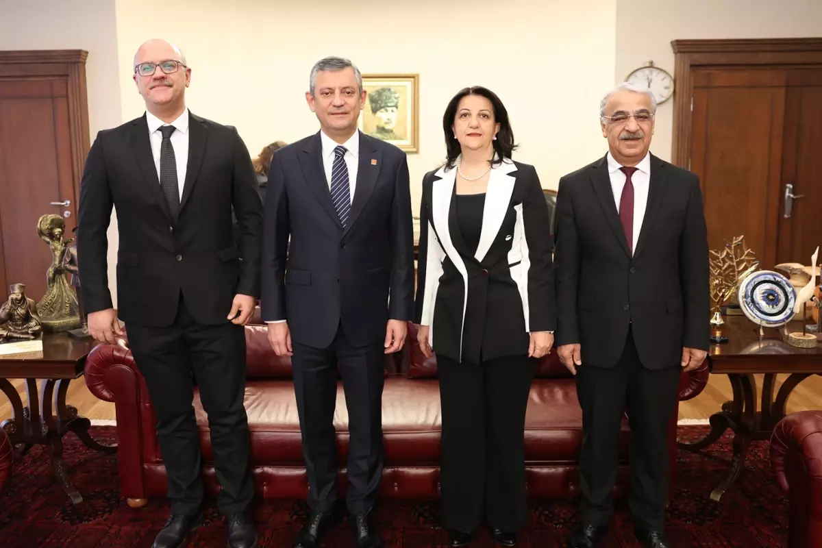 DEM Parti, CHP ile görüştü