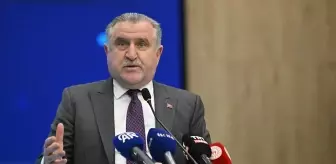 Gençlik ve Spor Bakanı Osman Aşkın Bak, ÜNİDES'in programına katıldı