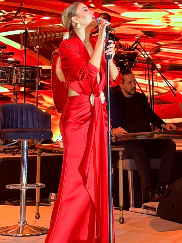 gulben ergen den sira disi dekolte gozler 19380442 8113 m