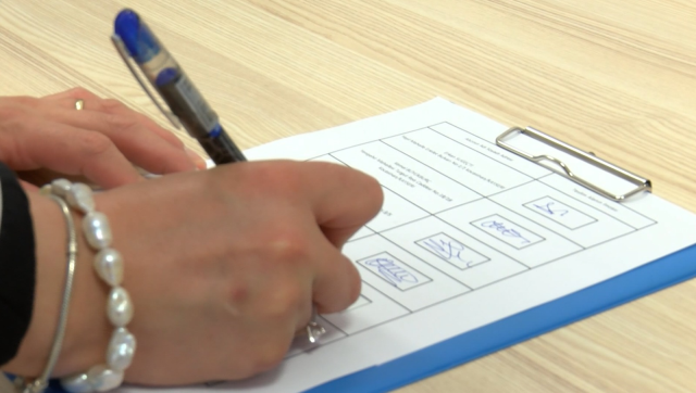 التوقيع الذي تضعه لتسليم الطرد يمكن أن يظلم حياتك