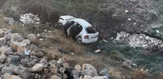 Malatya'da devrilen otomobildeki 1 kişi öldü, 2 kişi yaralandı
