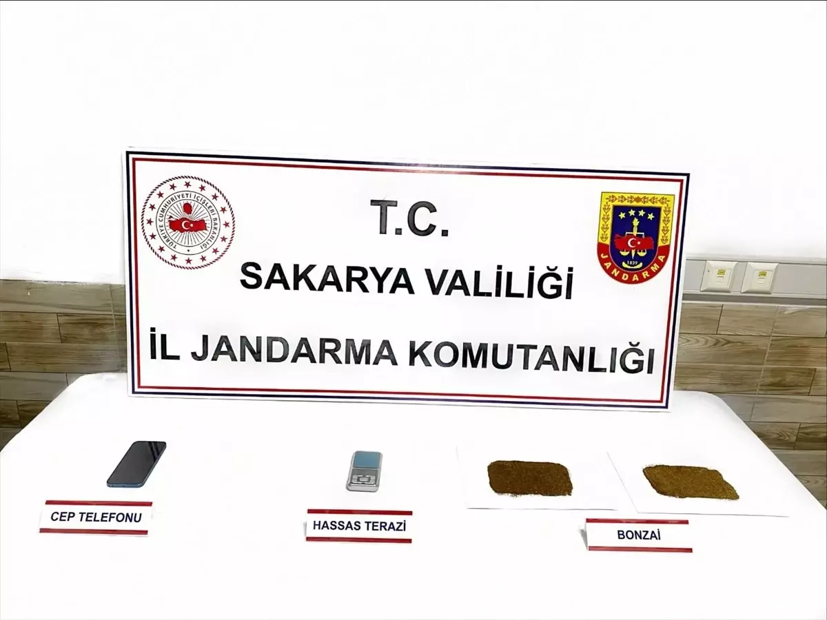 Sakarya'da uyuşturucu operasyonunda yakalanan zanlı tutuklandı