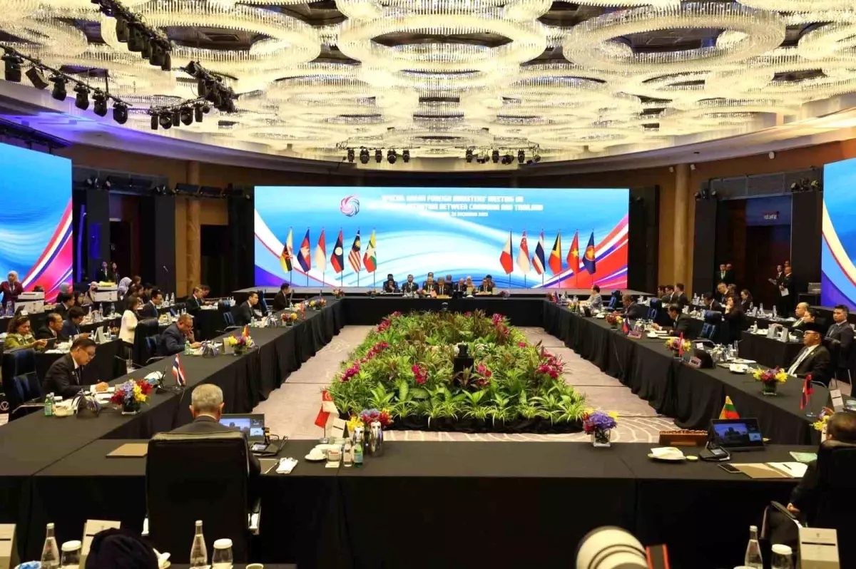 Tayland'dan Kamboçya'ya ateşkes için 3 şart