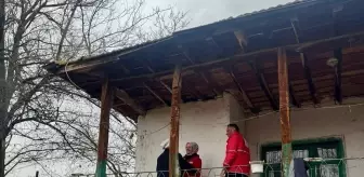 Türk Kızılay Kırşehir Şubesi, ihtiyaç sahibi ailelere yardımları ulaştırıyor