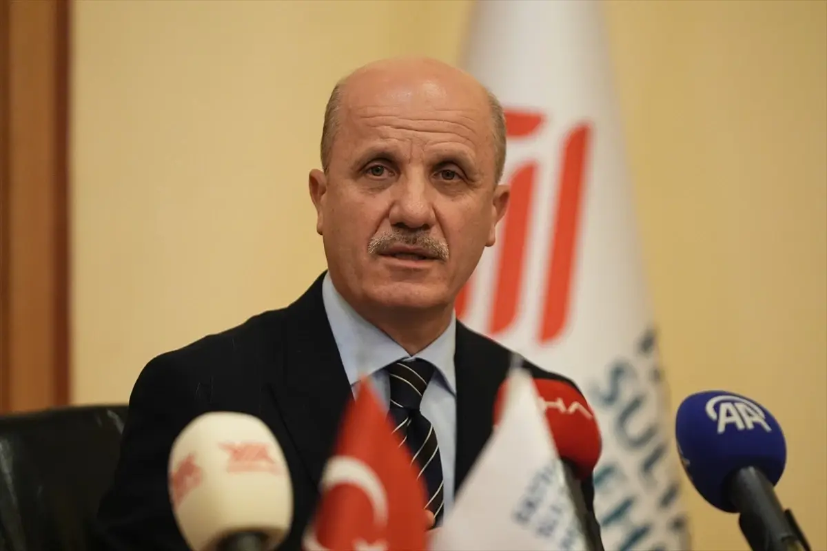 YÖK Başkanı Özvar, Fatih Sultan Mehmet Vakıf Üniversitesinin Senato Toplantısı'nda konuştu Açıklaması