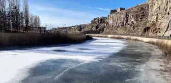 Yurtta en düşük sıcaklık sıfırın altında 15 derece ile Ardahan'ın Göle ilçesinde ölçüldü