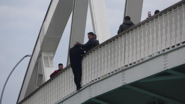 Попытка самоубийства в 7-й раз