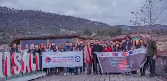 Adana'da 'Genç İletişimciler Yeşil Vatan Hatıra Ormanı' oluşturuldu