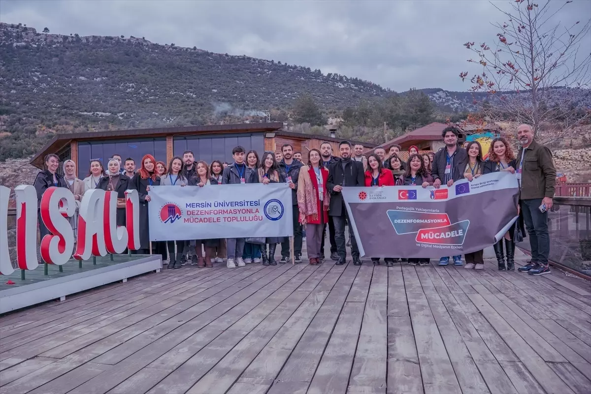 Adana'da 'Genç İletişimciler Yeşil Vatan Hatıra Ormanı' oluşturuldu