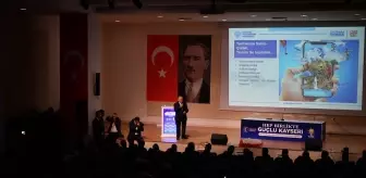 Başkan Büyükkılıç, AK Parti İl Danışma Meclisi Toplantısı'nda sunum yaptı