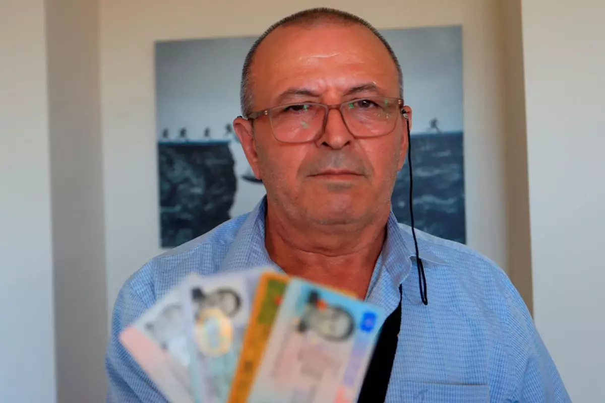 Beş isimle geçen 60 yıl! Kendini bulmak için koca bir ömrü çürüttü