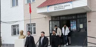 Bitlis'te gönüllü öğretmenler, kapı kapı dolaşarak 20 öğrenciyi okula kazandırdı