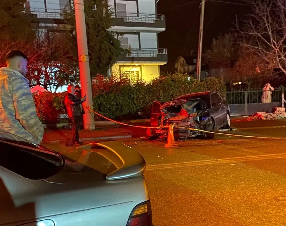 Denizli'de otomobille çarpışan elektrikli bisikletin sürücüsü öldü