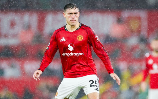 موسليرا يقدم لفتة كبيرة: يقنع نجم بقيمة 50 مليون يورو للانضمام إلى غلطة سراي