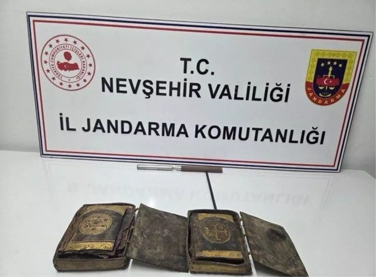 Nevşehir'de Tarihi Eser Operasyonu: 2 Tevrat Ele Geçirildi