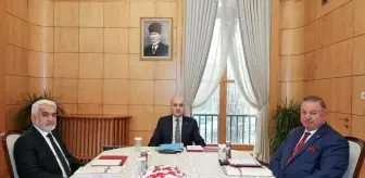 TBMM Başkanı Kurtulmuş, HÜDA PAR Genel Başkanı Yapıcıoğlu ve Yeniden Refah Partili Bekin'i kabul etti