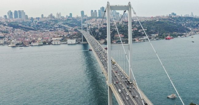 Yeni yılda köprü ve otoyol ücretlerine zam yapılacak mı? 2026'da otoyol ve köprü ücretleri ne kadar olacak? Bakan Uraloğlu açıkladı!