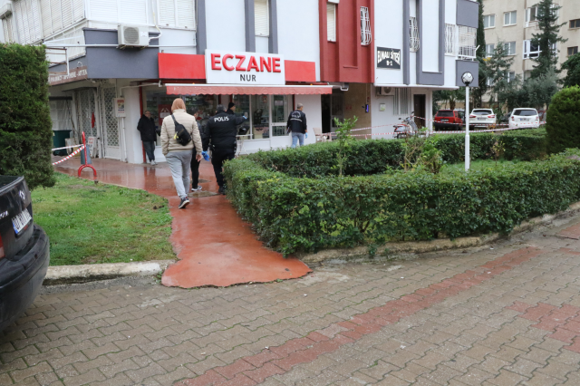 Anne ve oğlu bir gün arayla aynı balkondan düşüp öldüler