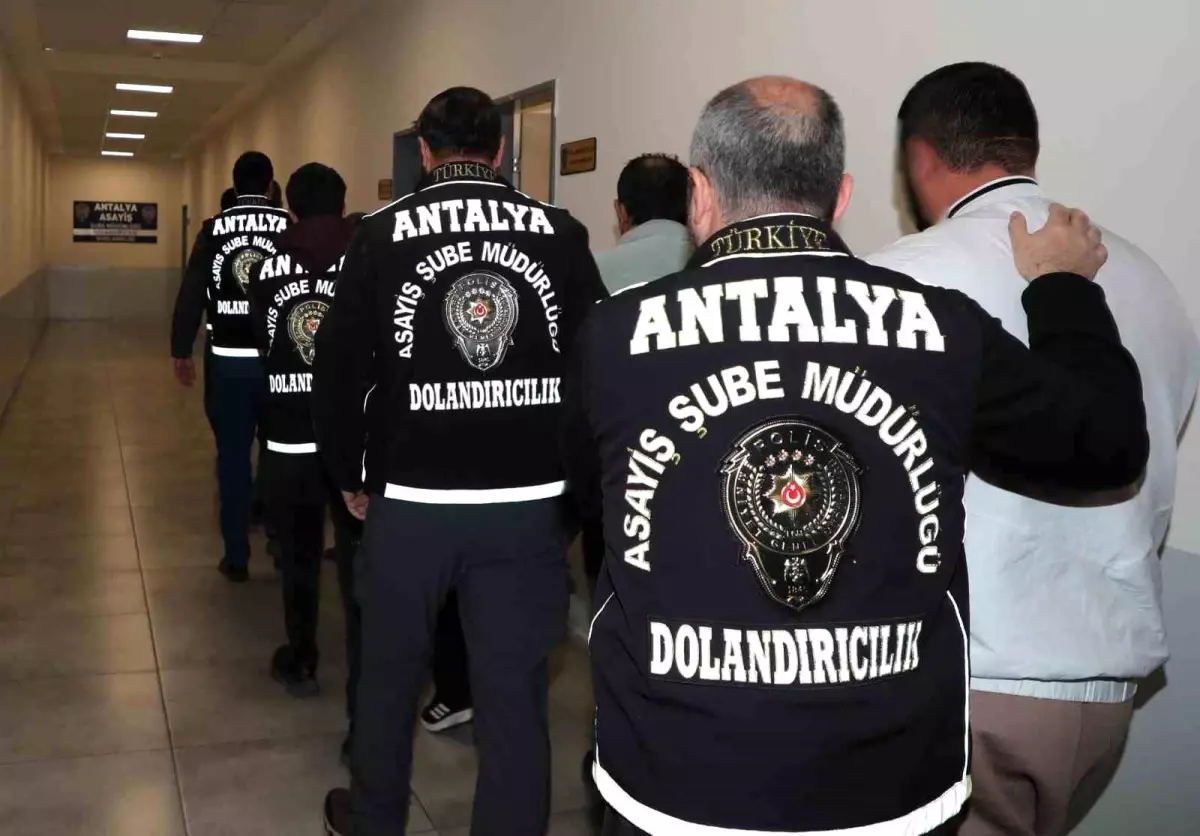 Antalya'da milyonluk dolandırıcılık operasyonu