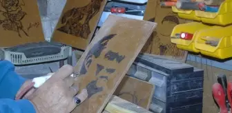 Atık ahşaplar emekli öğretmenin elinde sanata dönüşüyor