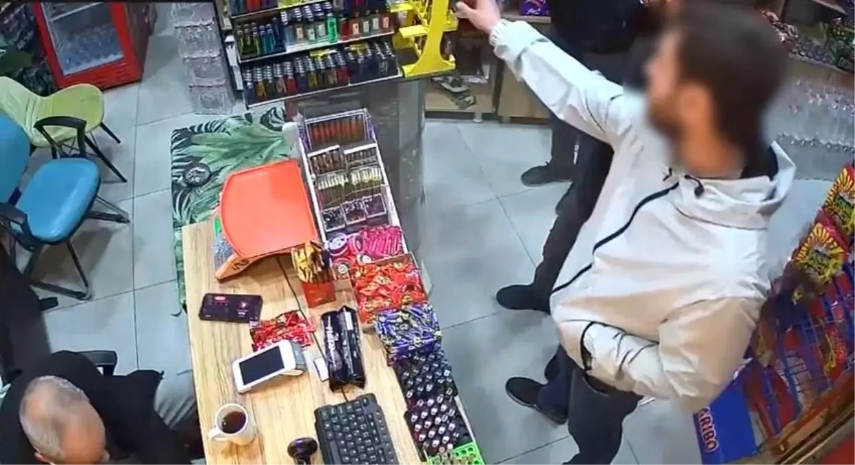 Çakmak hırsızı kameraya yakalandı